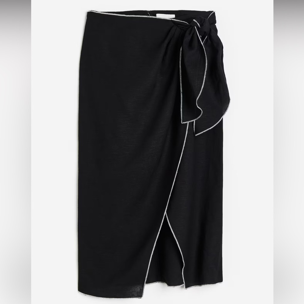 NWOT H&M Wrap Skirt